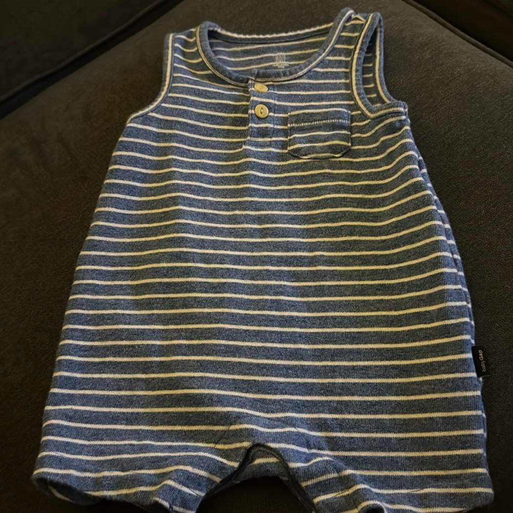 Baby Gap 6-12 month sleeveless one piece
